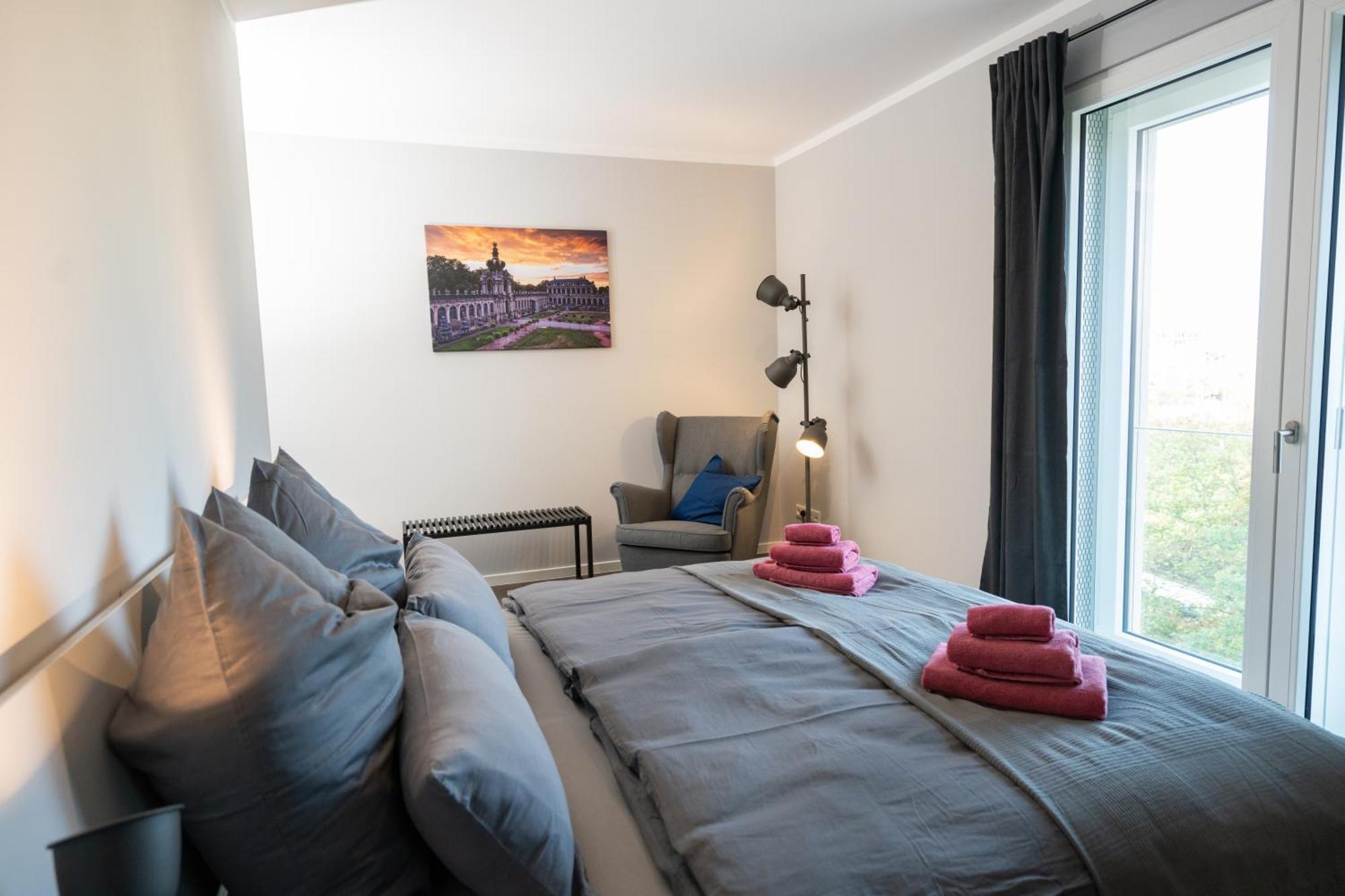 Cozy City Dream Apartment Mit Terrasse Und Parkplatz - 90M² Dresden Exterior photo