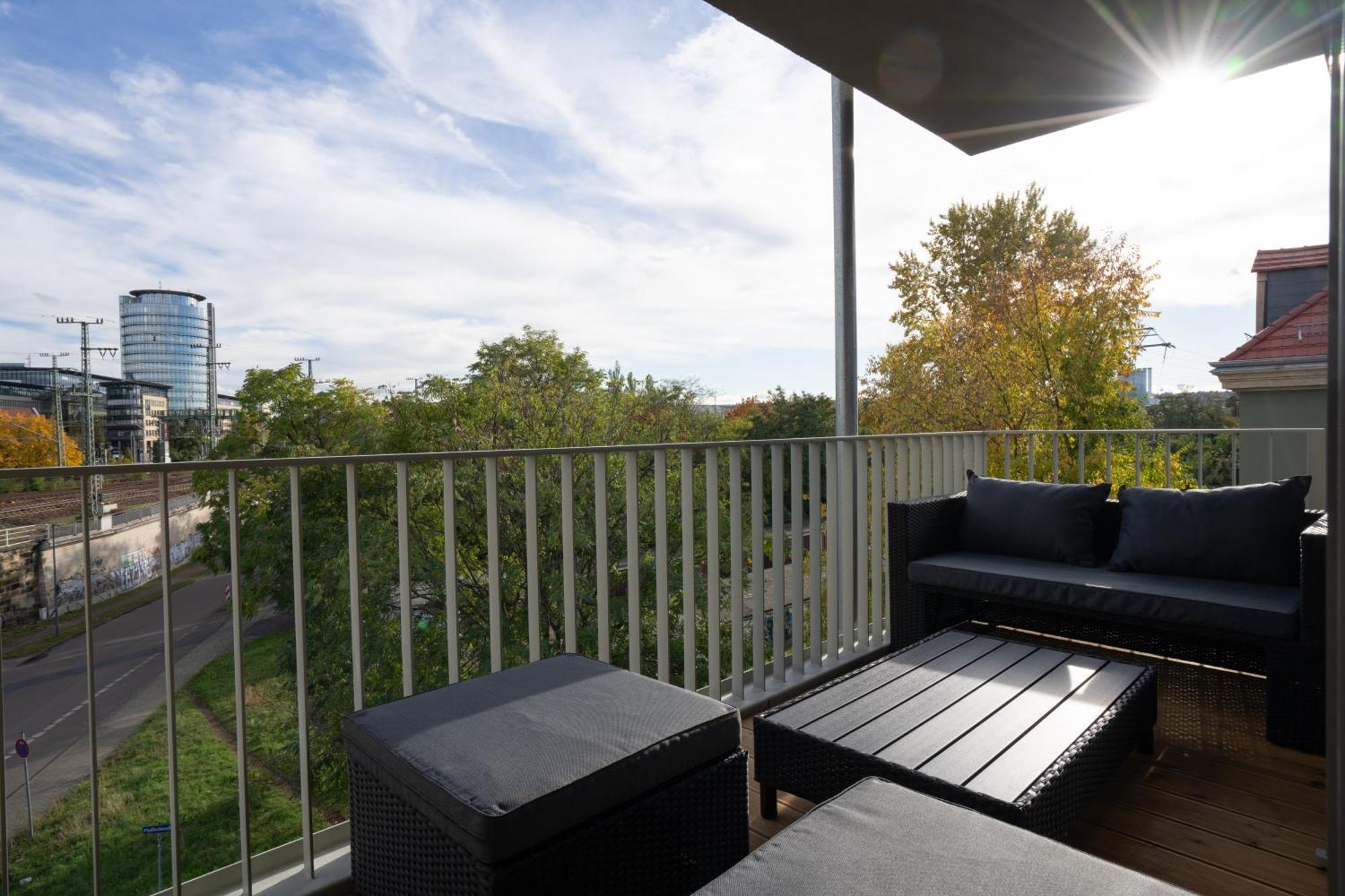 Cozy City Dream Apartment Mit Terrasse Und Parkplatz - 90M² Dresden Exterior photo